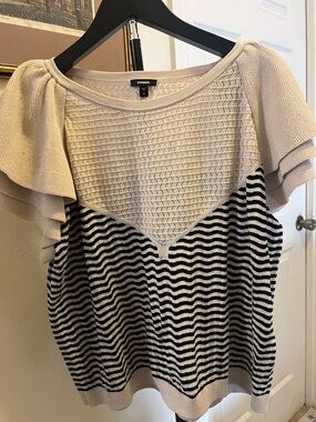 Express Striped Knit Flutter Sleeve Top in Cream and Black